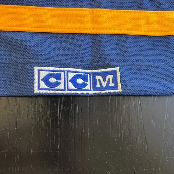 CCM Buffalo Sabres Gilbert Perreault Hockey Jersey French Connection - Picture 12 of 16